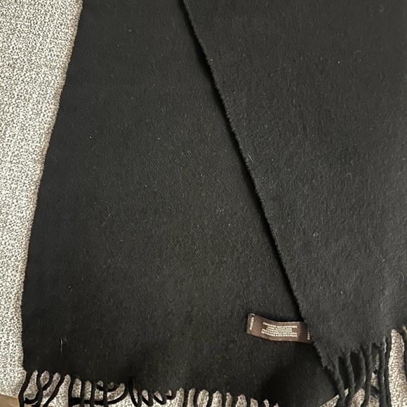 Coach Black Fringe Scarf - Picture 3 of 7